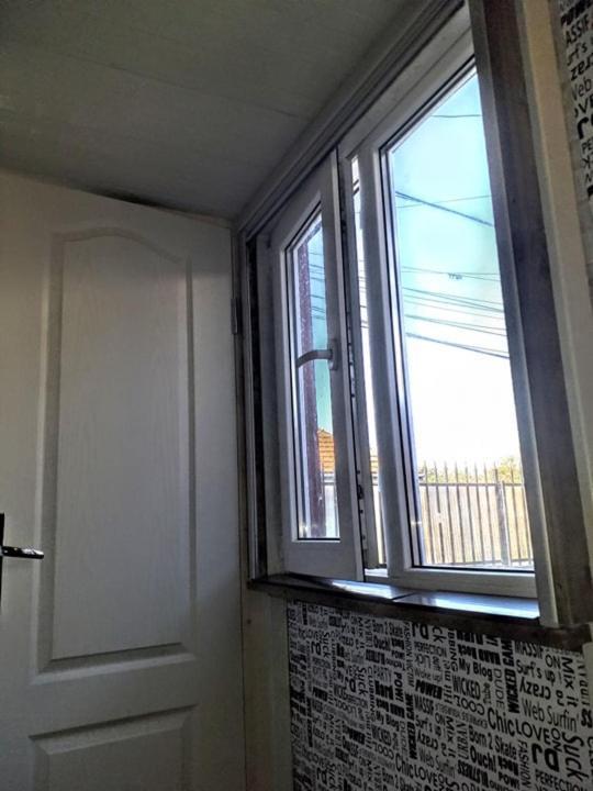 Two Rooms Cabin House Bucareste Exterior foto